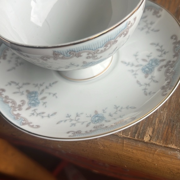 Vintagev - Picture 3 of 3